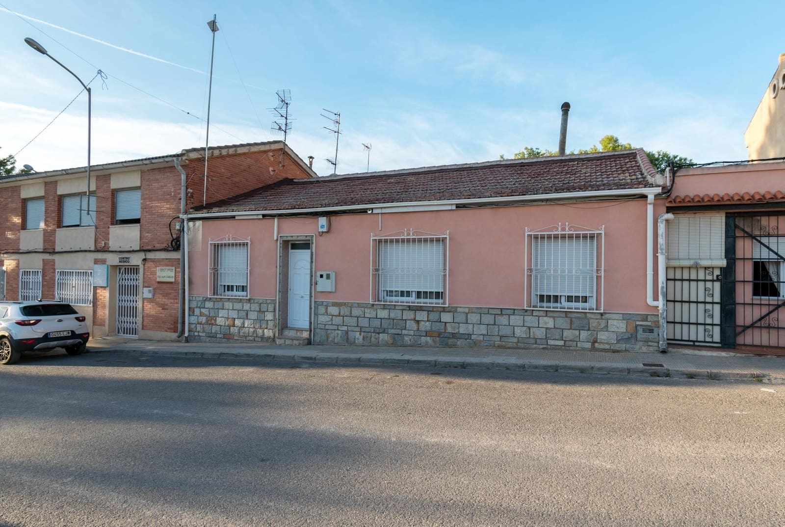 5 chambre Local Commercial à vendre à Redovan - 299 900 € (Ref: 9462584)