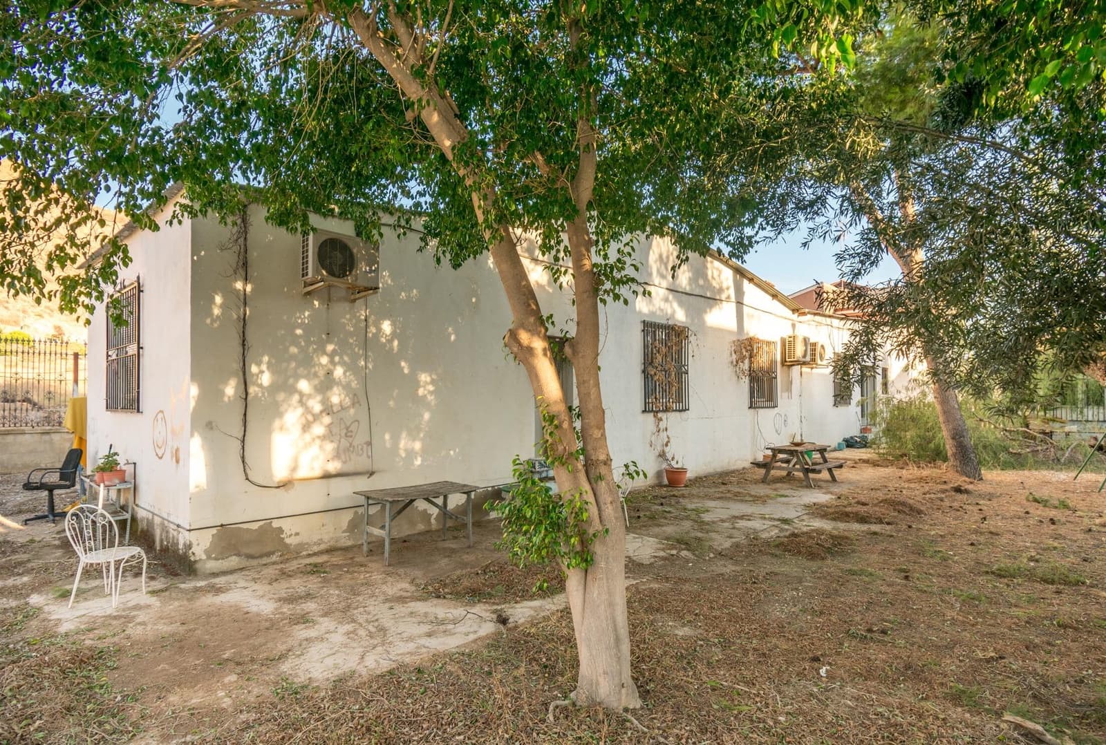 5 chambre Local Commercial à vendre à Redovan - 299 900 € (Ref: 9462584)