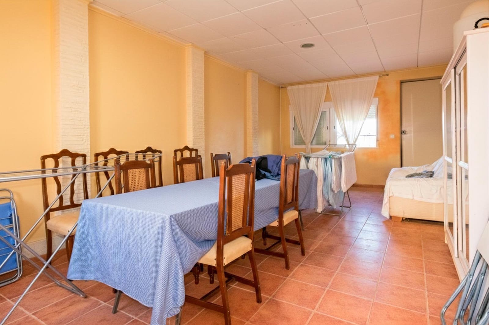 5 chambre Local Commercial à vendre à Redovan - 299 900 € (Ref: 9462584)