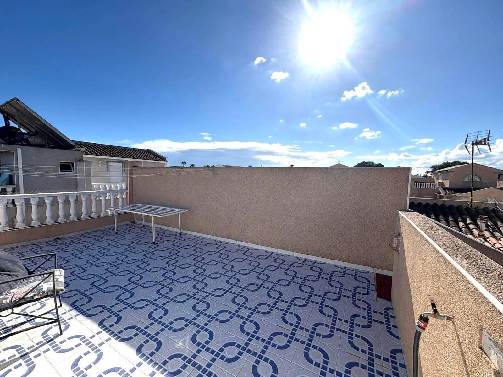 2 bedroom Bungalow for sale in El Limonar with pool - € 165,000 (Ref: 9462591)