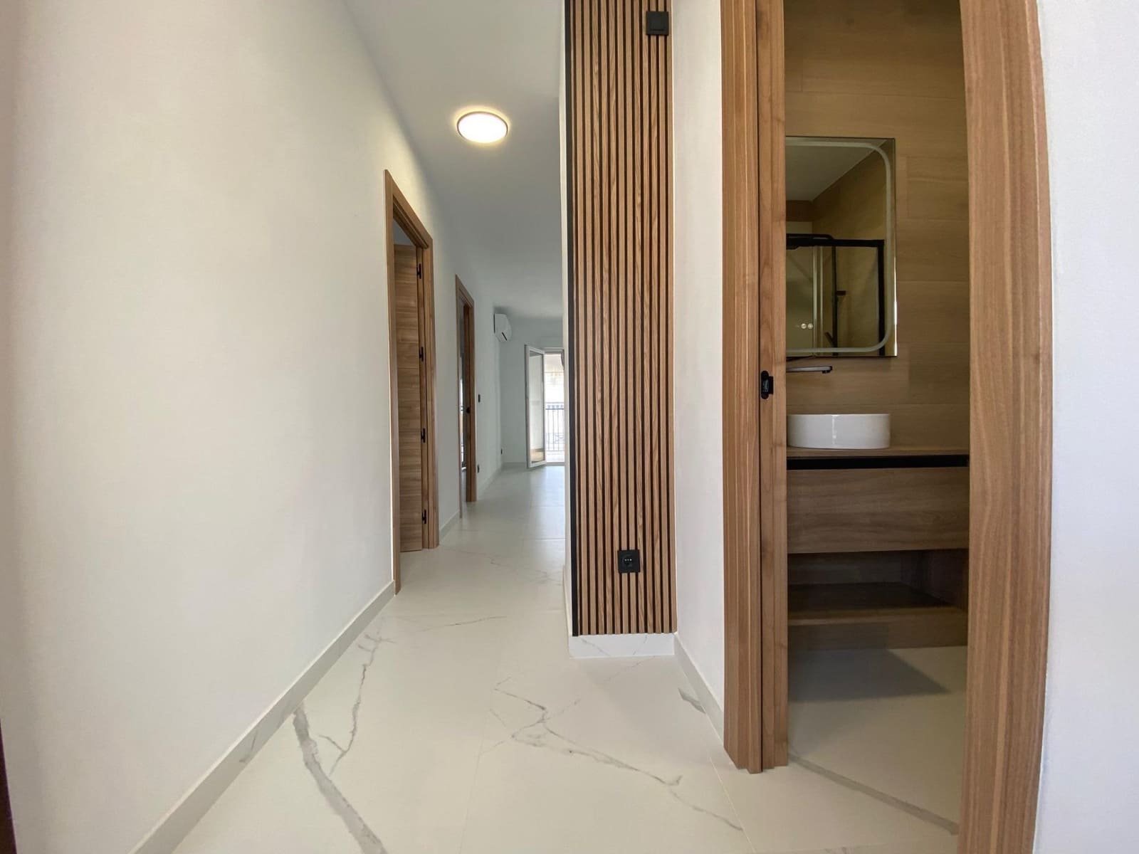 2 bedroom Penthouse for sale in Torrevieja - € 165,000 (Ref: 9468507)