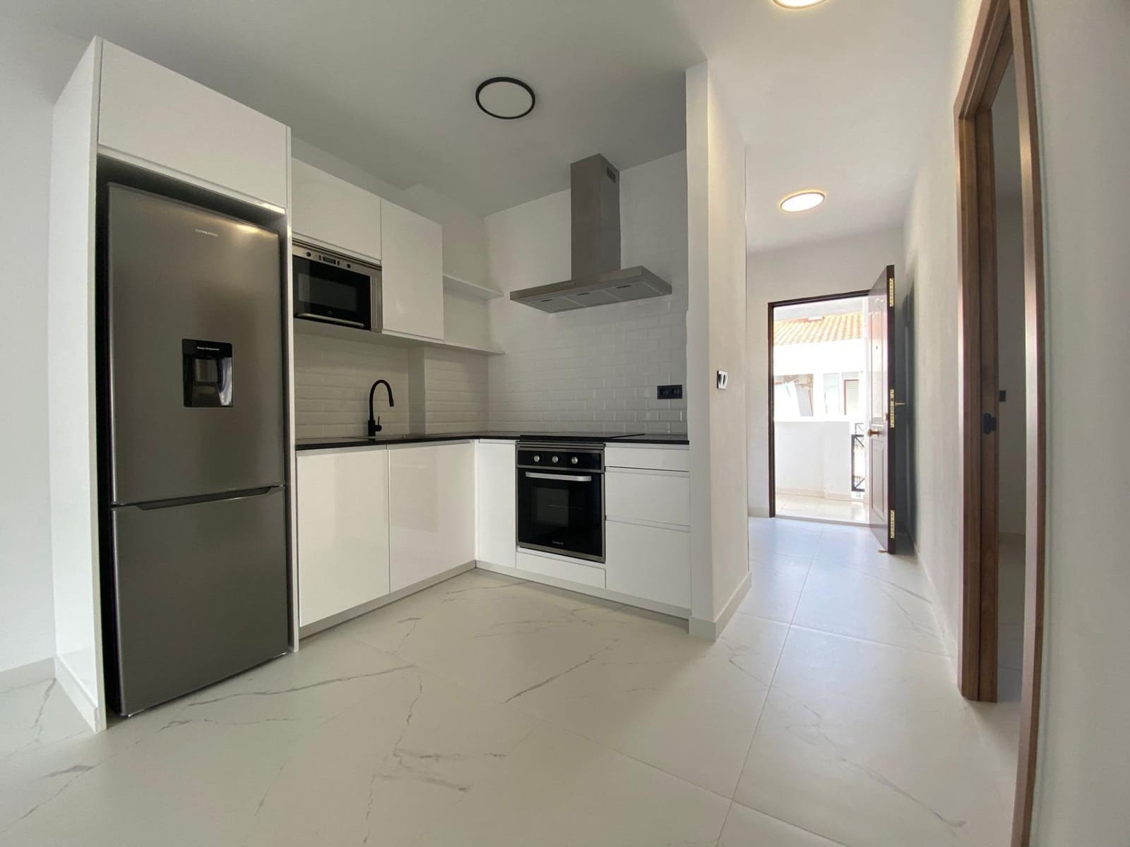 2 bedroom Penthouse for sale in Torrevieja - € 165,000 (Ref: 9468507)