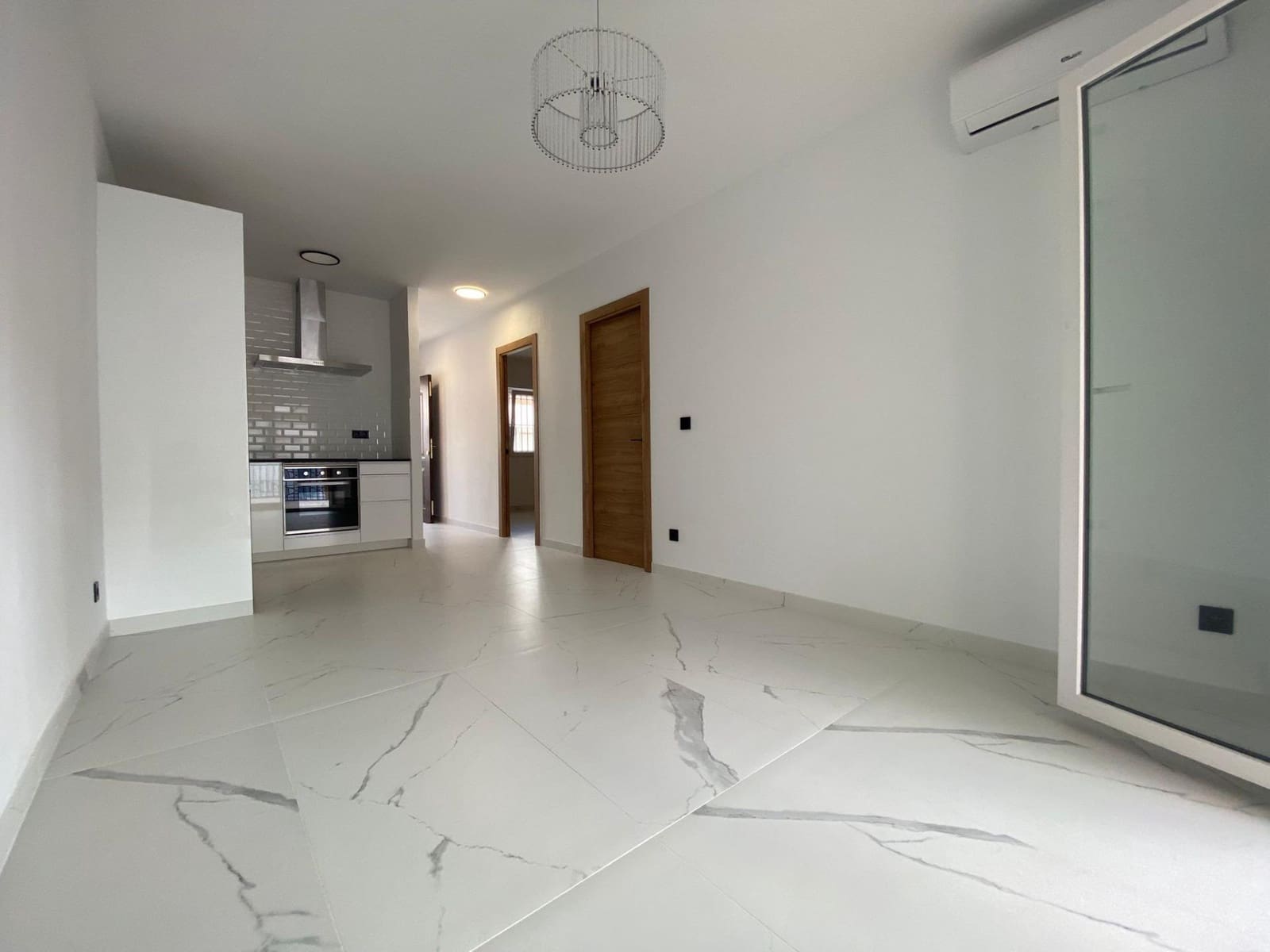 2 bedroom Penthouse for sale in Torrevieja - € 165,000 (Ref: 9468507)