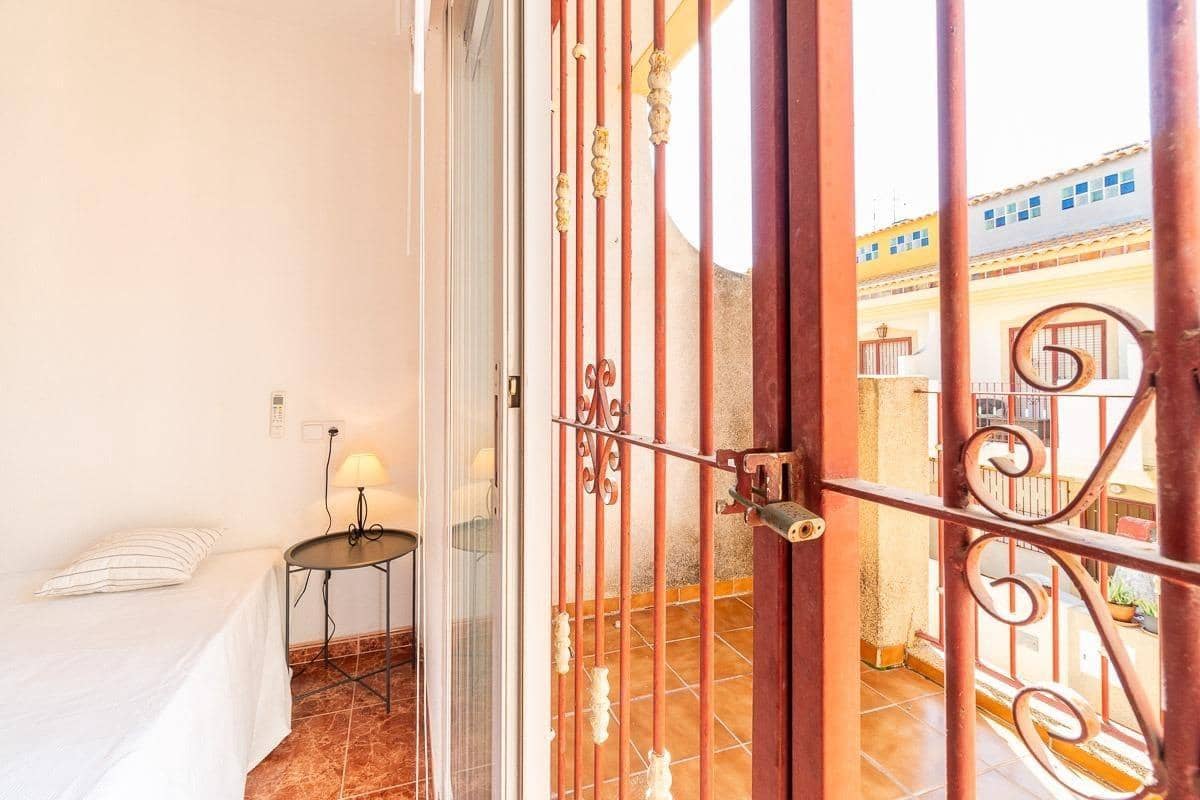 Adosado de 3 habitaciones en La Zenia en venta con piscina - 169.000 € (Ref: 9470394)