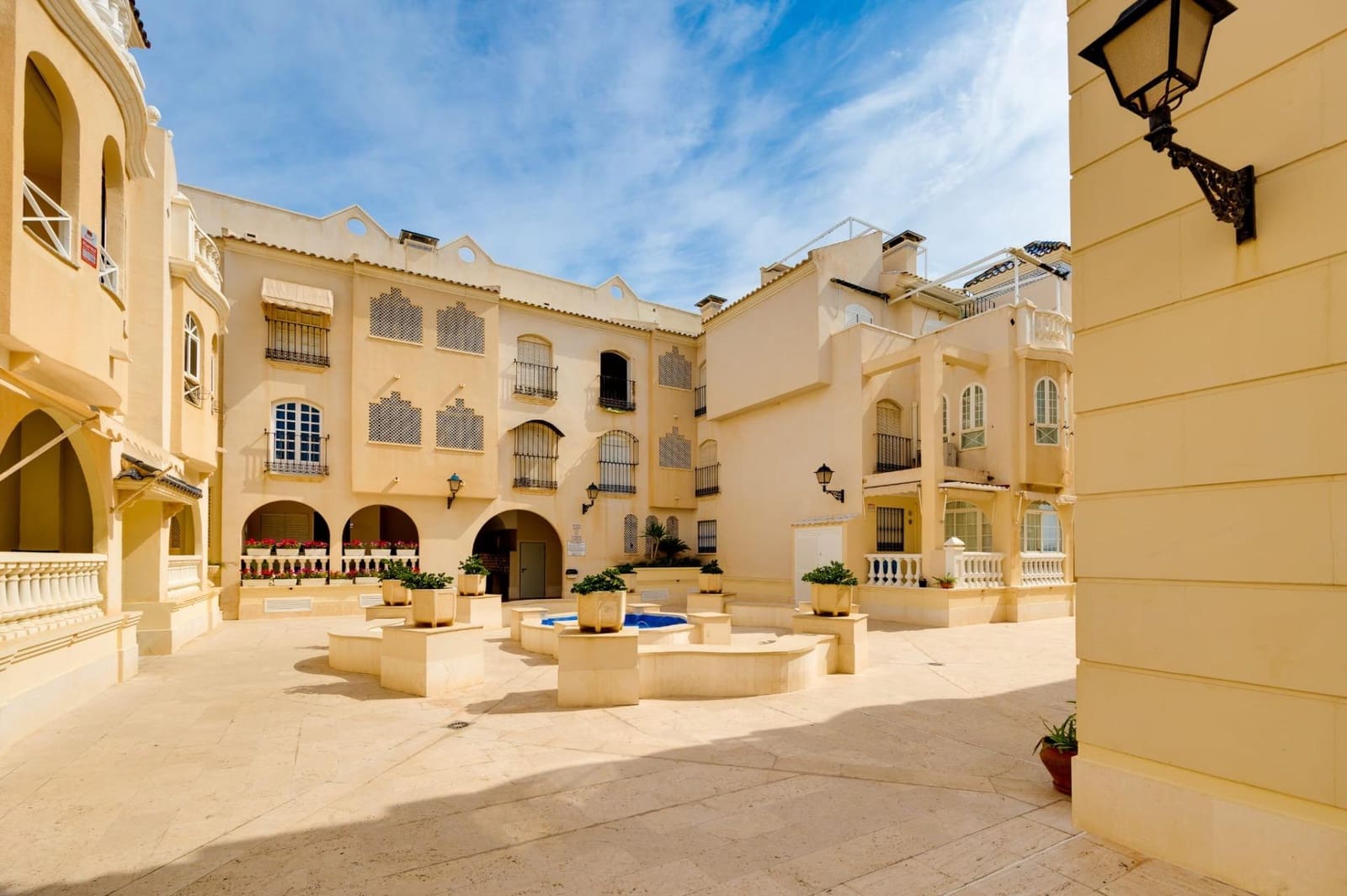 2 bedroom Apartment for sale in Torrevieja with pool - € 234,000 (Ref: 9471211)