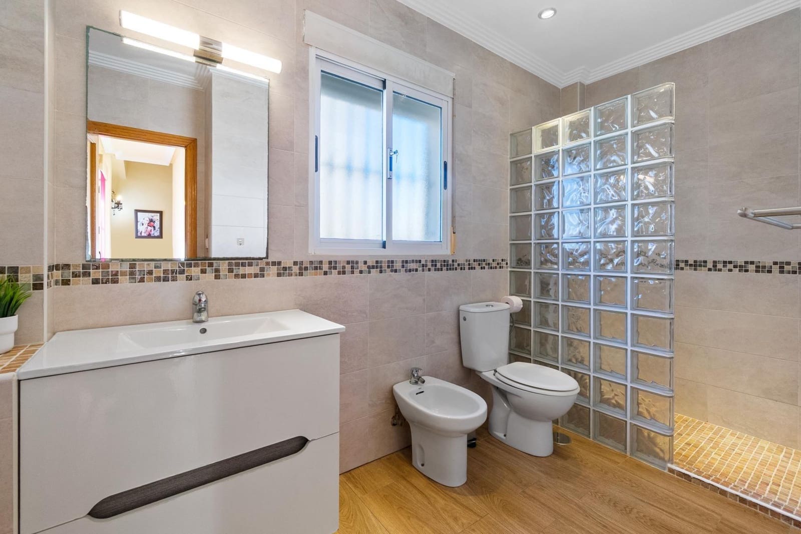 3 makuuhuone Huvila myytävänä paikassa Los Altos mukana uima-altaan - 345 000 € (Ref: 9474213)