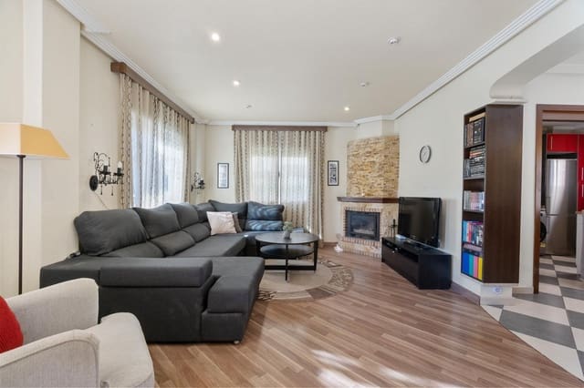 3 makuuhuone Huvila myytävänä paikassa Los Altos mukana uima-altaan - 345 000 € (Ref: 9474213)