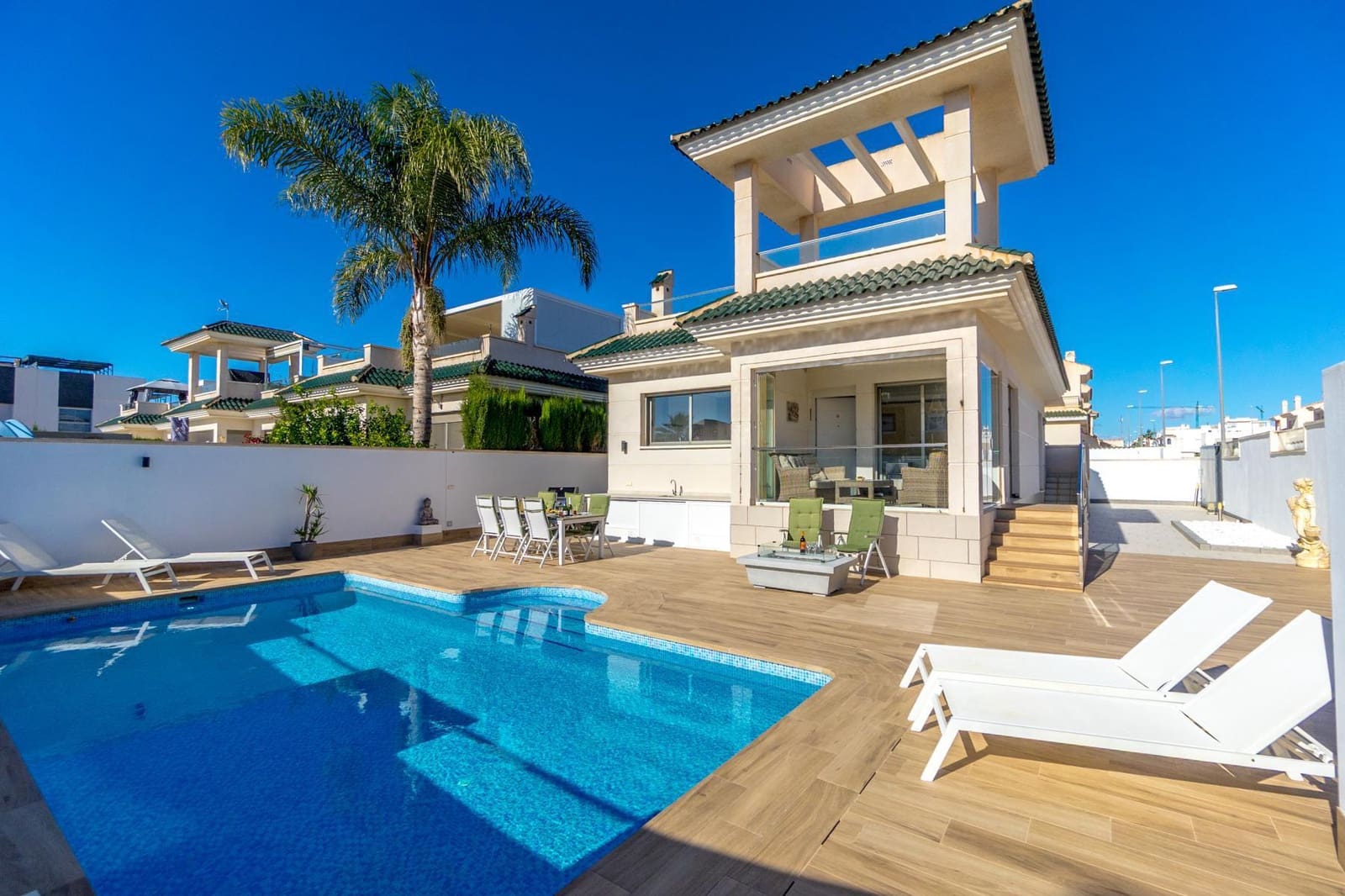 3 camera da letto Villa in vendita in Ciudad Quesada con piscina garage - 495.000 € (Rif: 9474214)