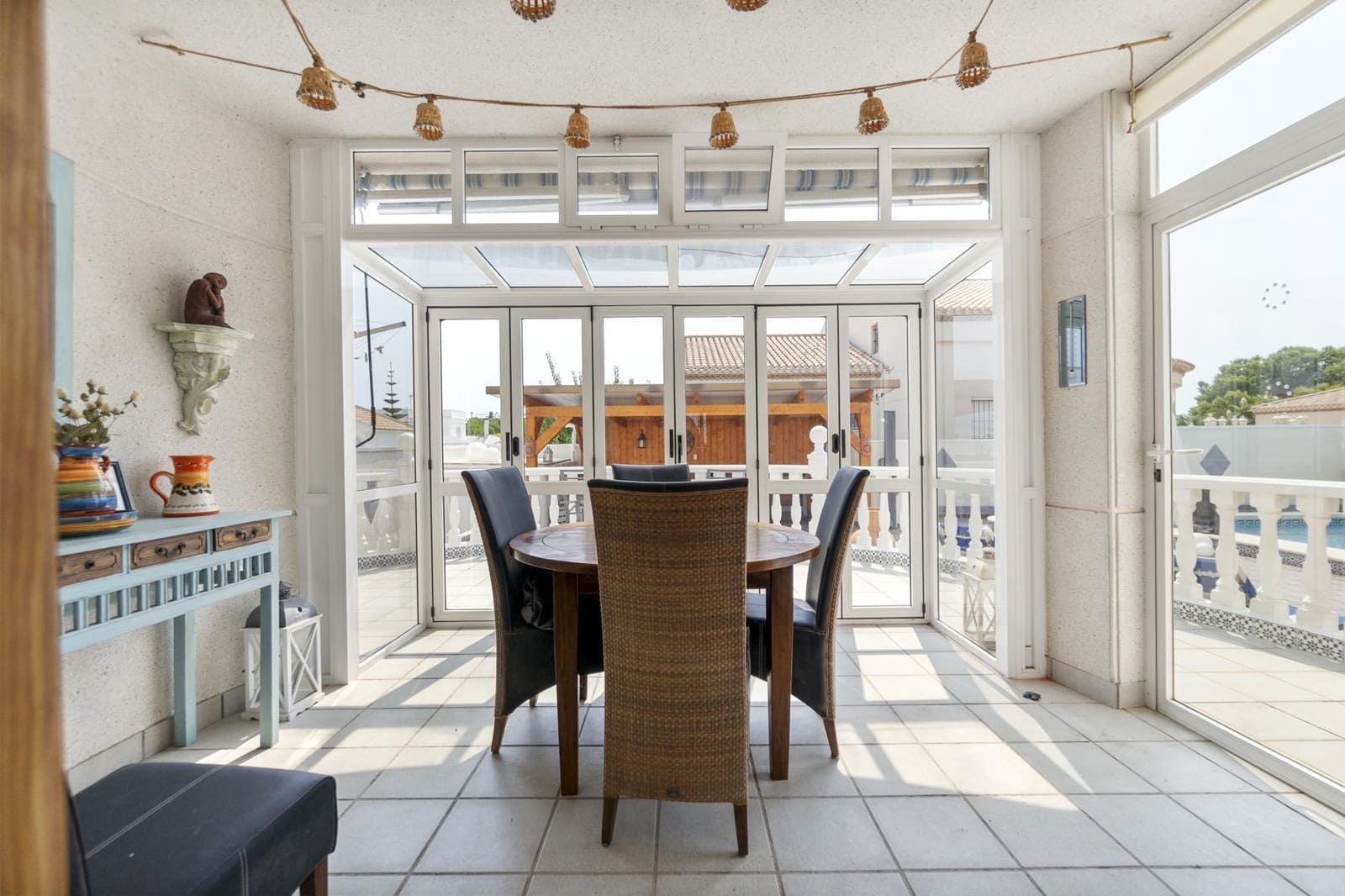 4 bedroom Villa for sale in Playa Flamenca with pool garage - € 559,000 (Ref: 9497220)