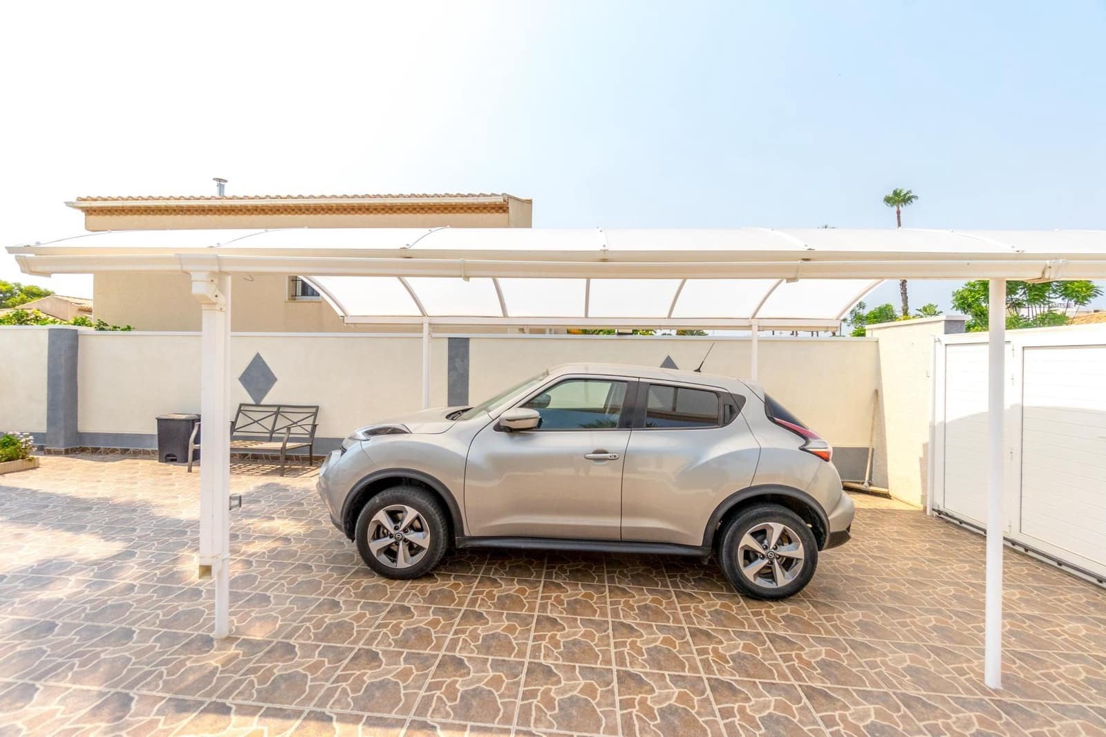 4 bedroom Villa for sale in Playa Flamenca with pool garage - € 559,000 (Ref: 9497220)