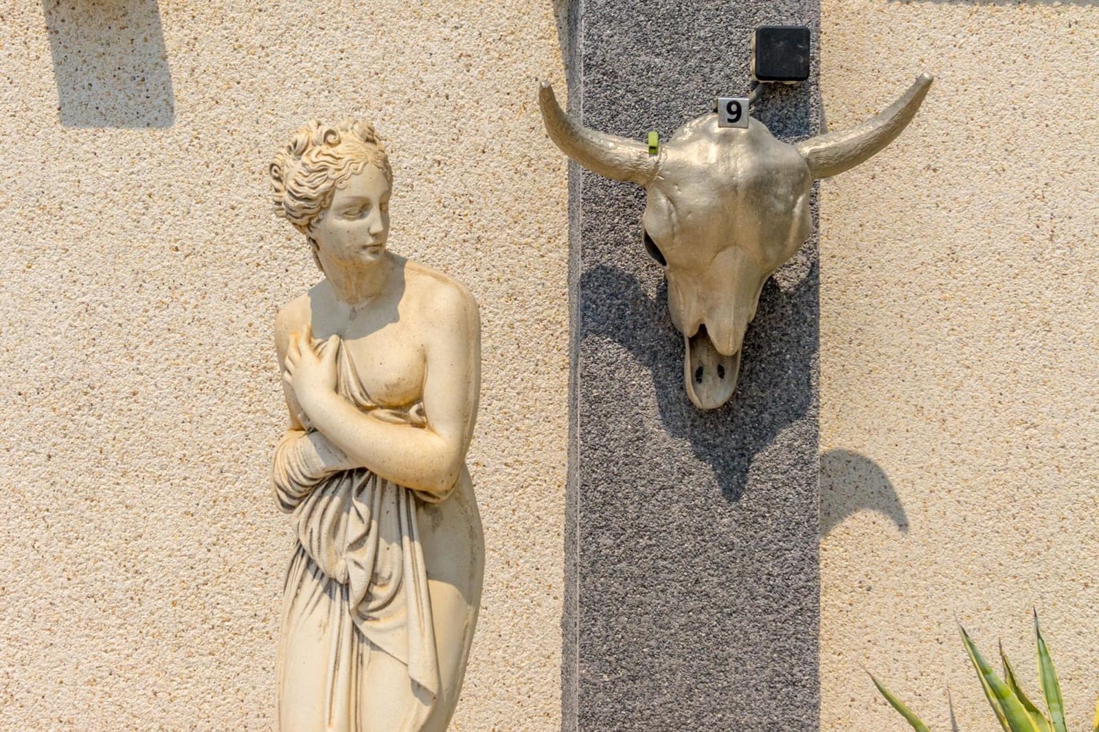 4 bedroom Villa for sale in Playa Flamenca with pool garage - € 559,000 (Ref: 9497220)