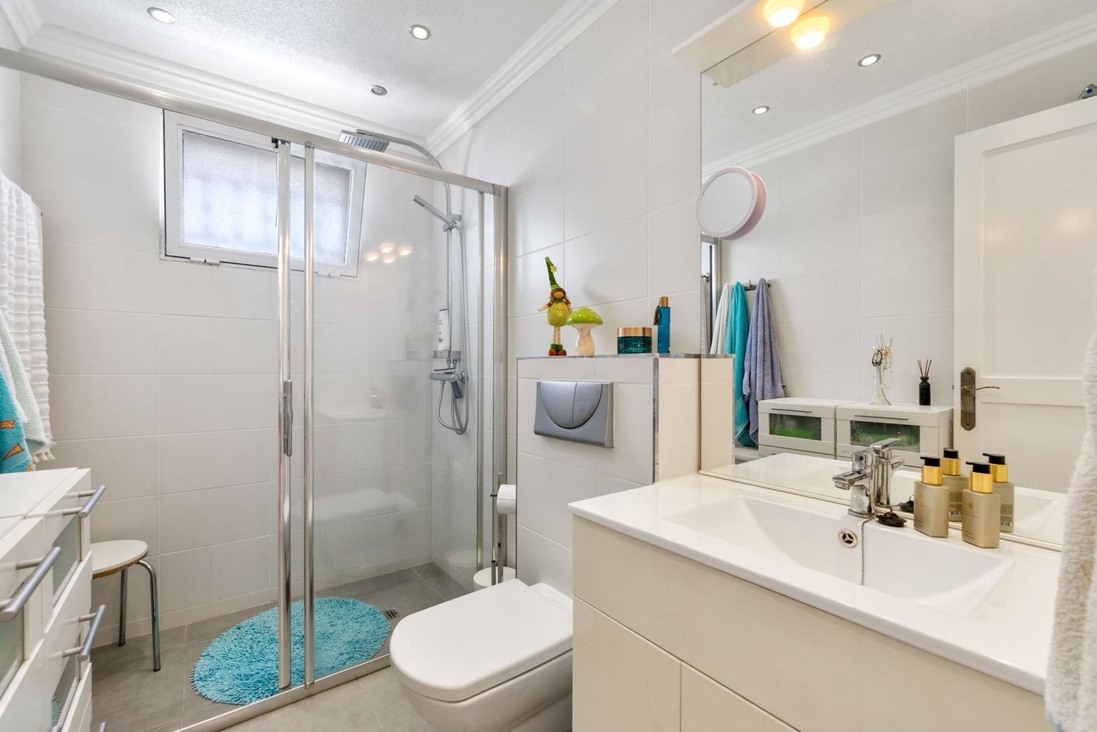 Adosado de 3 habitaciones en Torrevieja en venta con piscina - 223.000 € (Ref: 9497221)