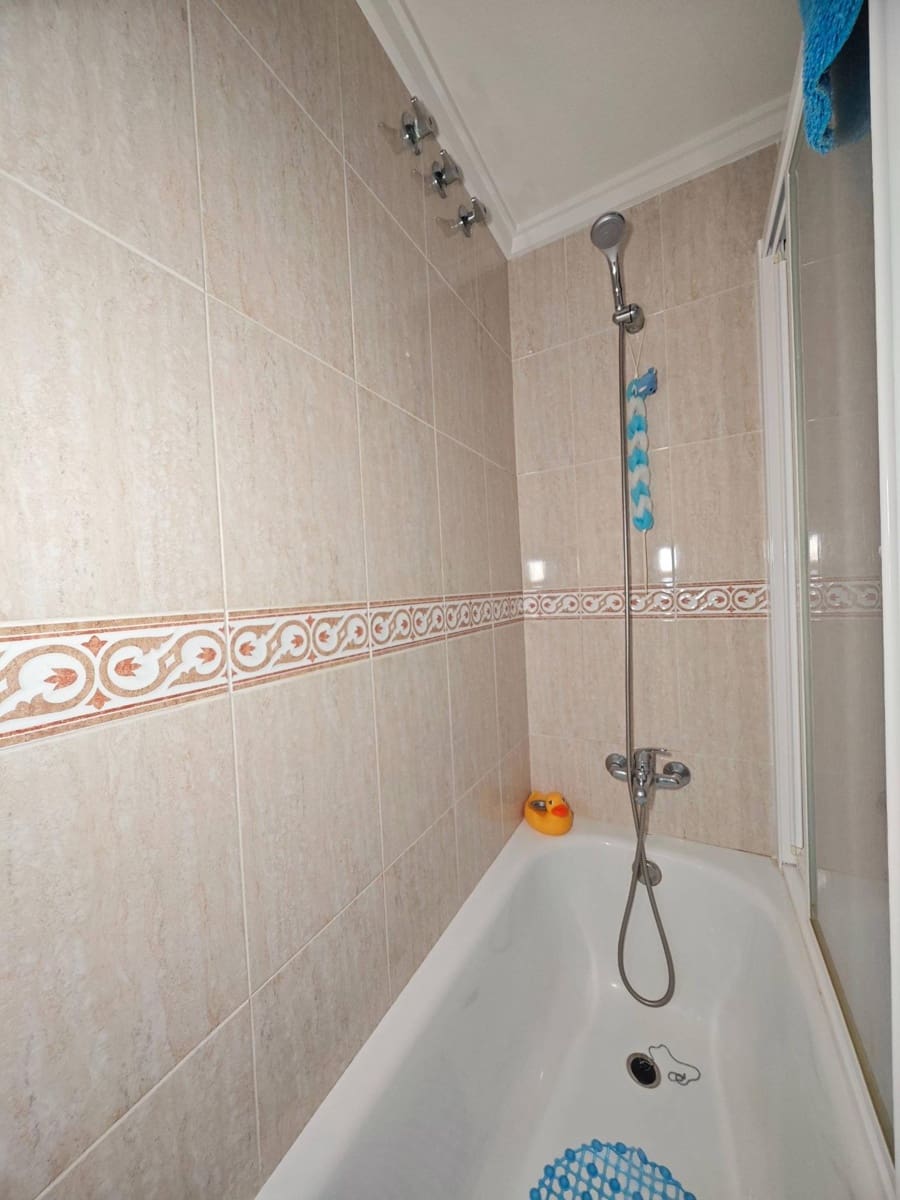 1 sypialnia Apartament na sprzedaż w Torrevieja - 89 900 € (Ref: 9508900)