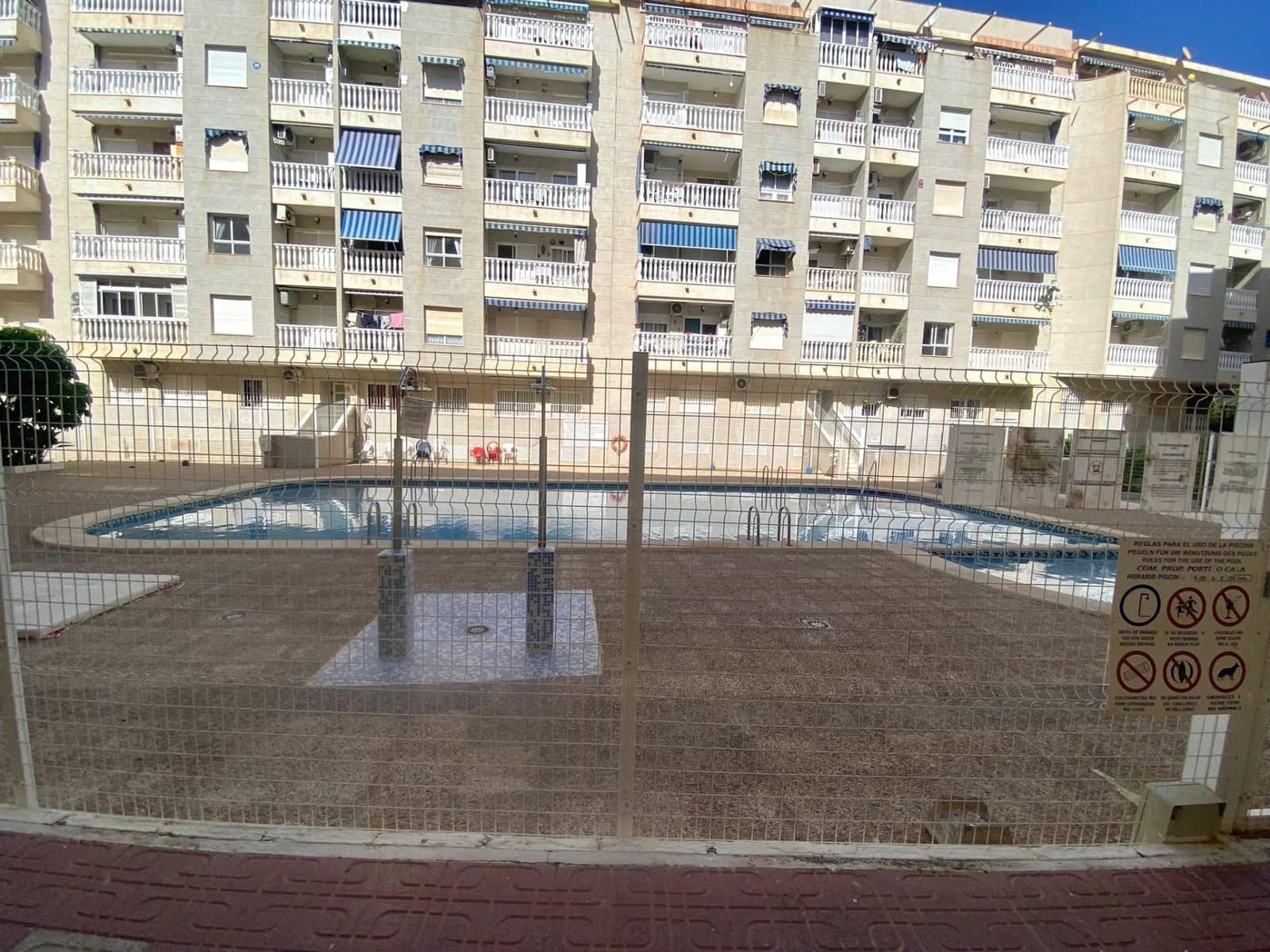 1 bedroom Apartment for sale in Torrevieja with pool - € 94,900 (Ref: 9513433)