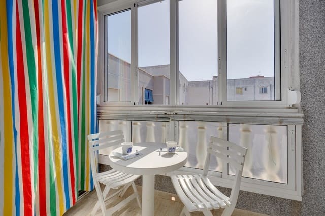 Yksiö myytävänä paikassa Centro, Torrevieja mukana uima-altaan - 84 900 € (Ref: 9513437)