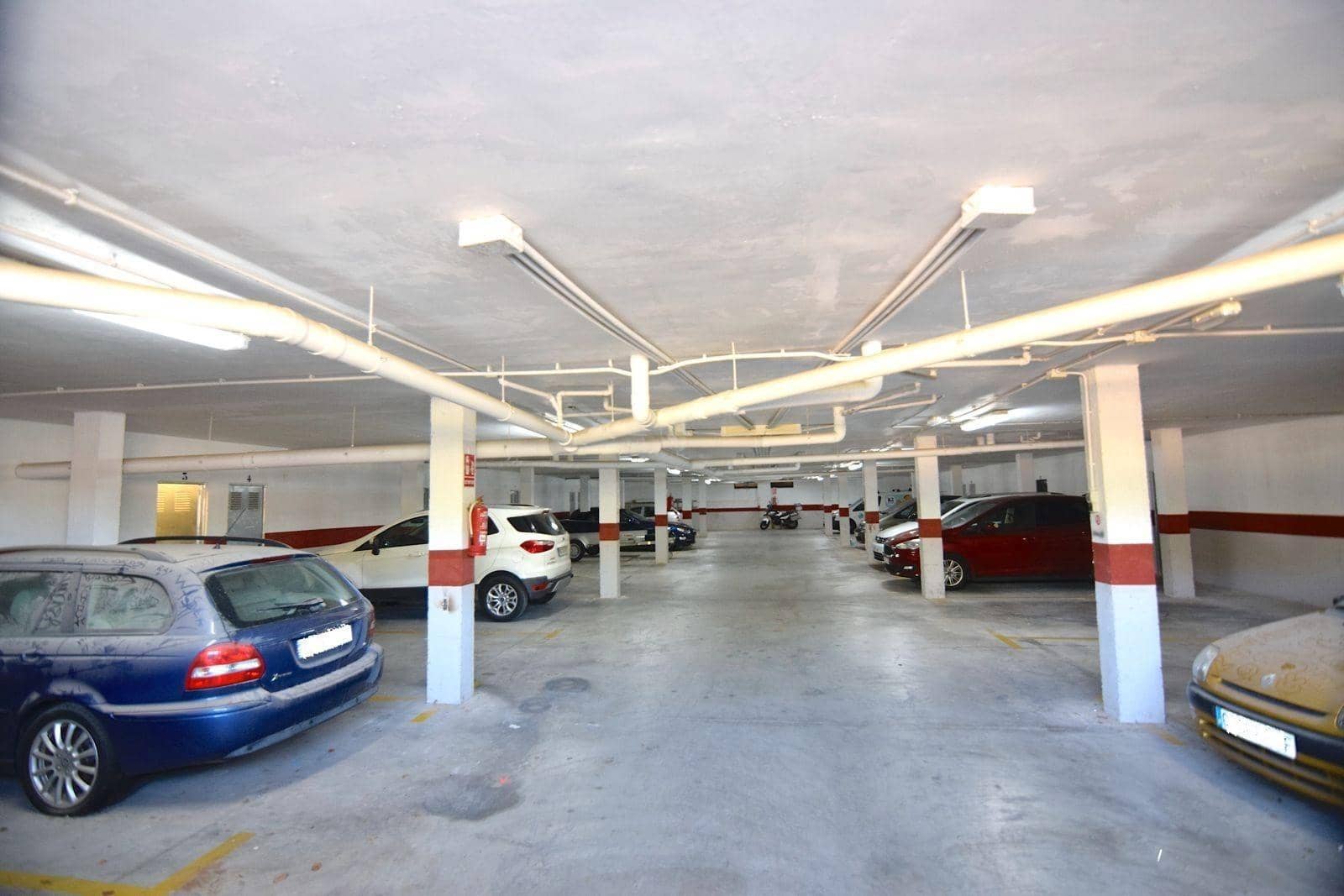 3 soveværelse Rækkehus til salg i La Florida med swimmingpool - € 249.000 (Ref: 9513438)