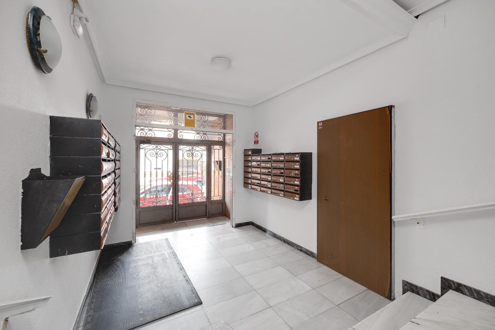 Studio for sale in Torrevieja with pool - € 82,990 (Ref: 9533760)