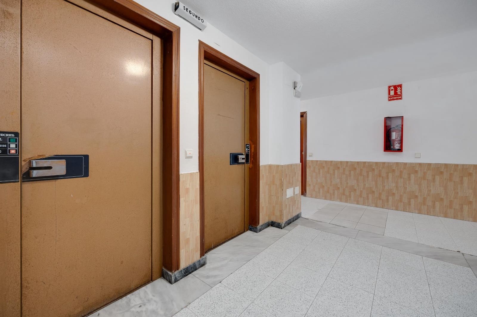 Studio for sale in Torrevieja with pool - € 82,990 (Ref: 9533760)