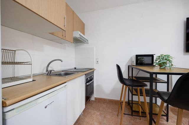 Studio for sale in Centro, Torrevieja with pool - € 82,990 (Ref: 9533760)