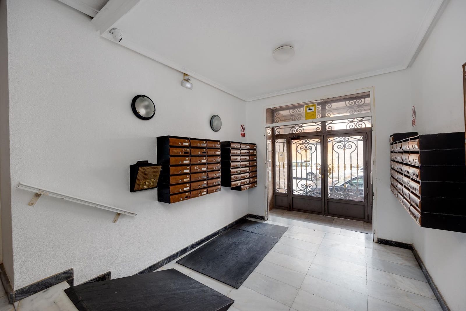 Studio for sale in Torrevieja with pool - € 82,990 (Ref: 9533760)