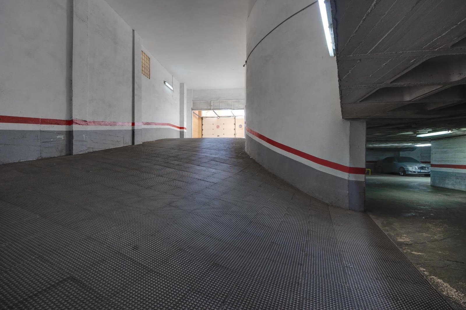 Garage for sale in Torrevieja - € 11,500 (Ref: 9551527)