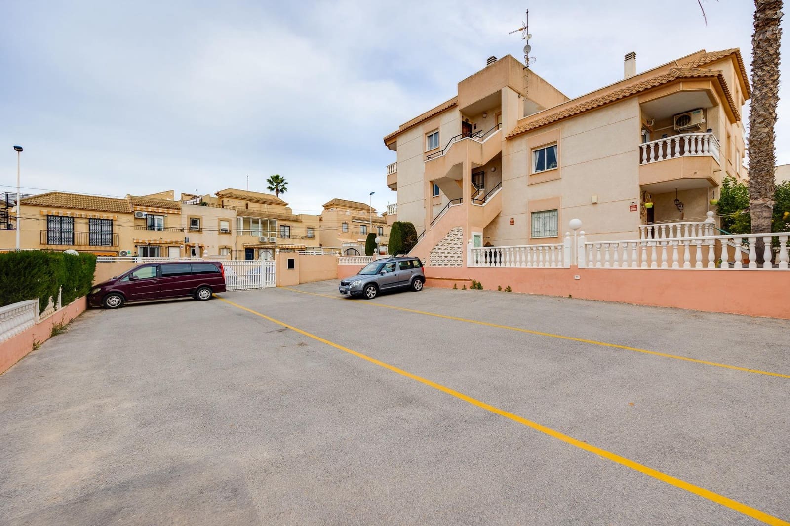 2 sypialnia Apartament na sprzedaż w Torrevieja z basenem - 169 990 € (Ref: 9561827)