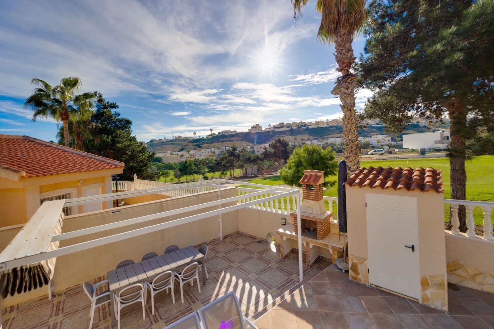 2 Zimmer Villa zu verkaufen in La Marquesa mit Pool - 365.000 € (Ref: 9574648)