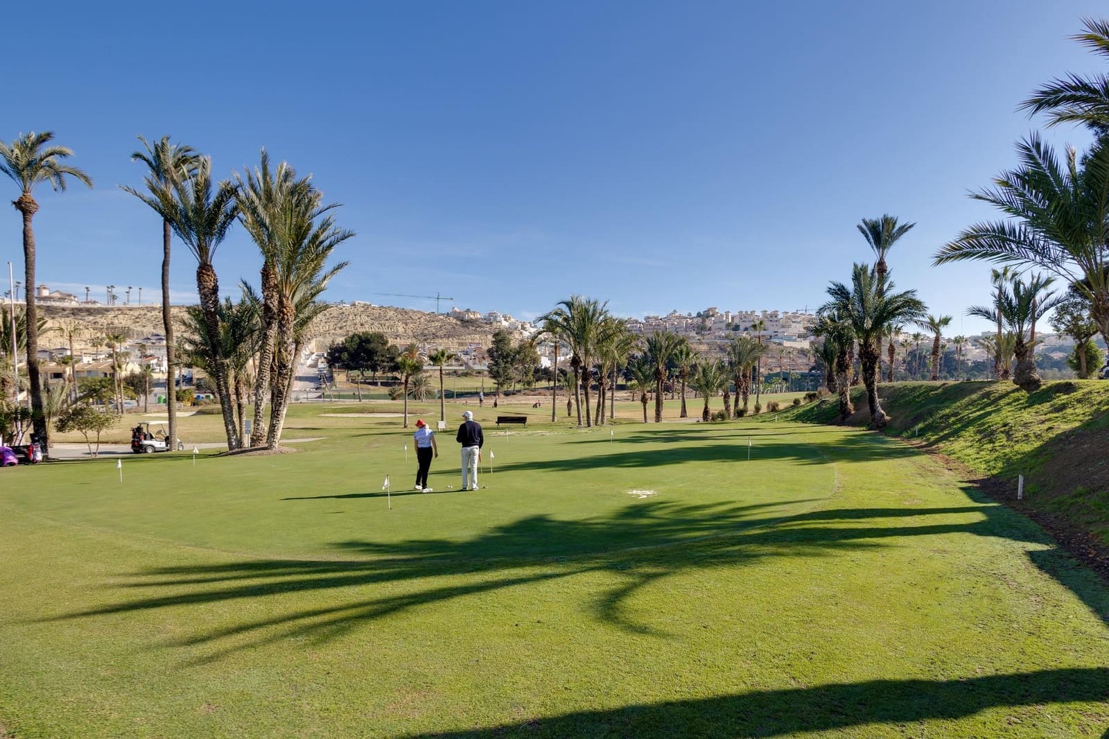 2 Zimmer Villa zu verkaufen in La Marquesa mit Pool - 365.000 € (Ref: 9574648)