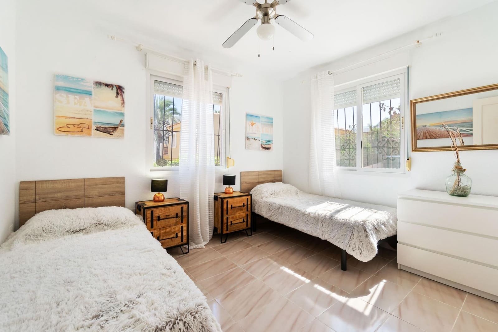 3 quarto Moradia para venda em La Zenia com piscina garagem - 799 000 € (Ref: 9574649)