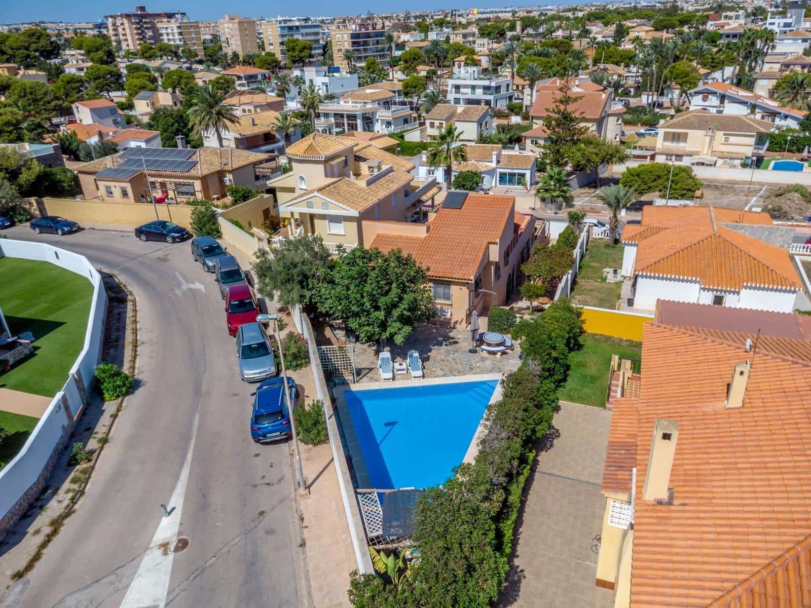 3 quarto Moradia para venda em La Zenia com piscina garagem - 799 000 € (Ref: 9574649)