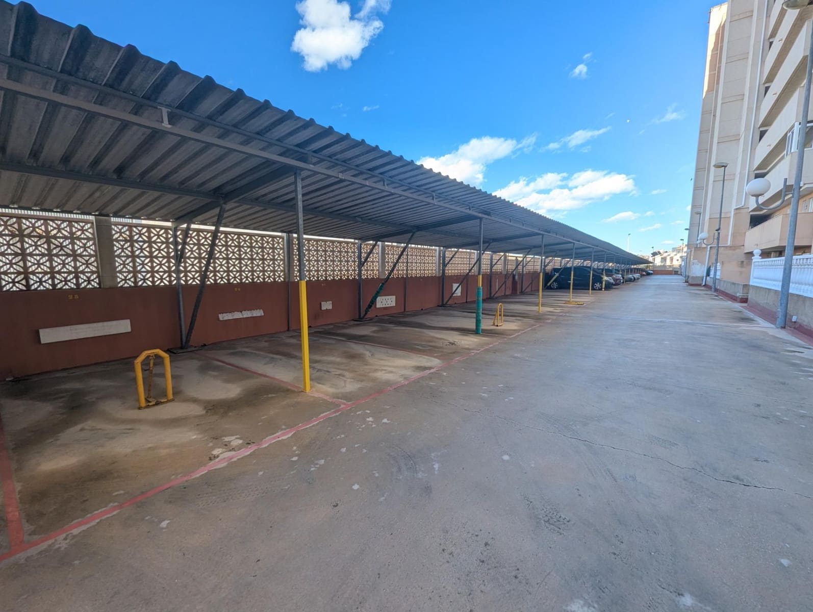 2 makuuhuone Huoneisto myytävänä paikassa Torrevieja mukana uima-altaan - 144 900 € (Ref: 9574650)