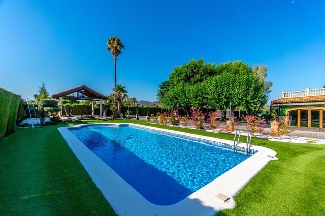 4 sovrum Villa till salu i Onil med pool garage - 1 100 000 € (Ref: 9591339)