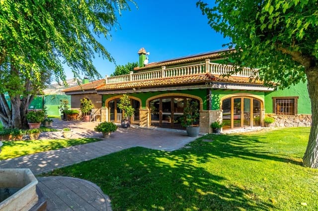 4 sovrum Villa till salu i Onil med pool garage - 1 100 000 € (Ref: 9591339)