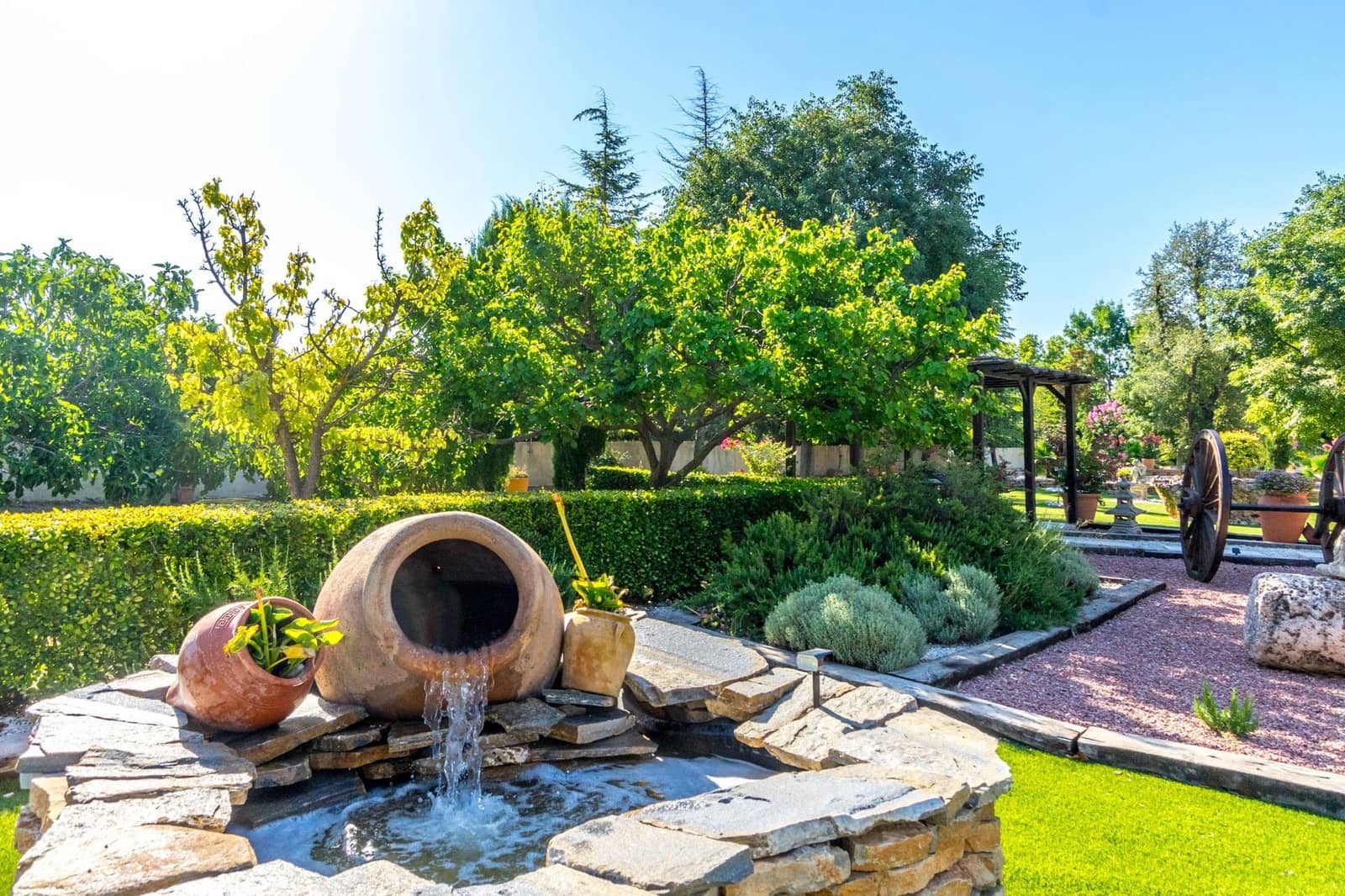 4 sovrum Villa till salu i Onil med pool garage - 1 100 000 € (Ref: 9591339)