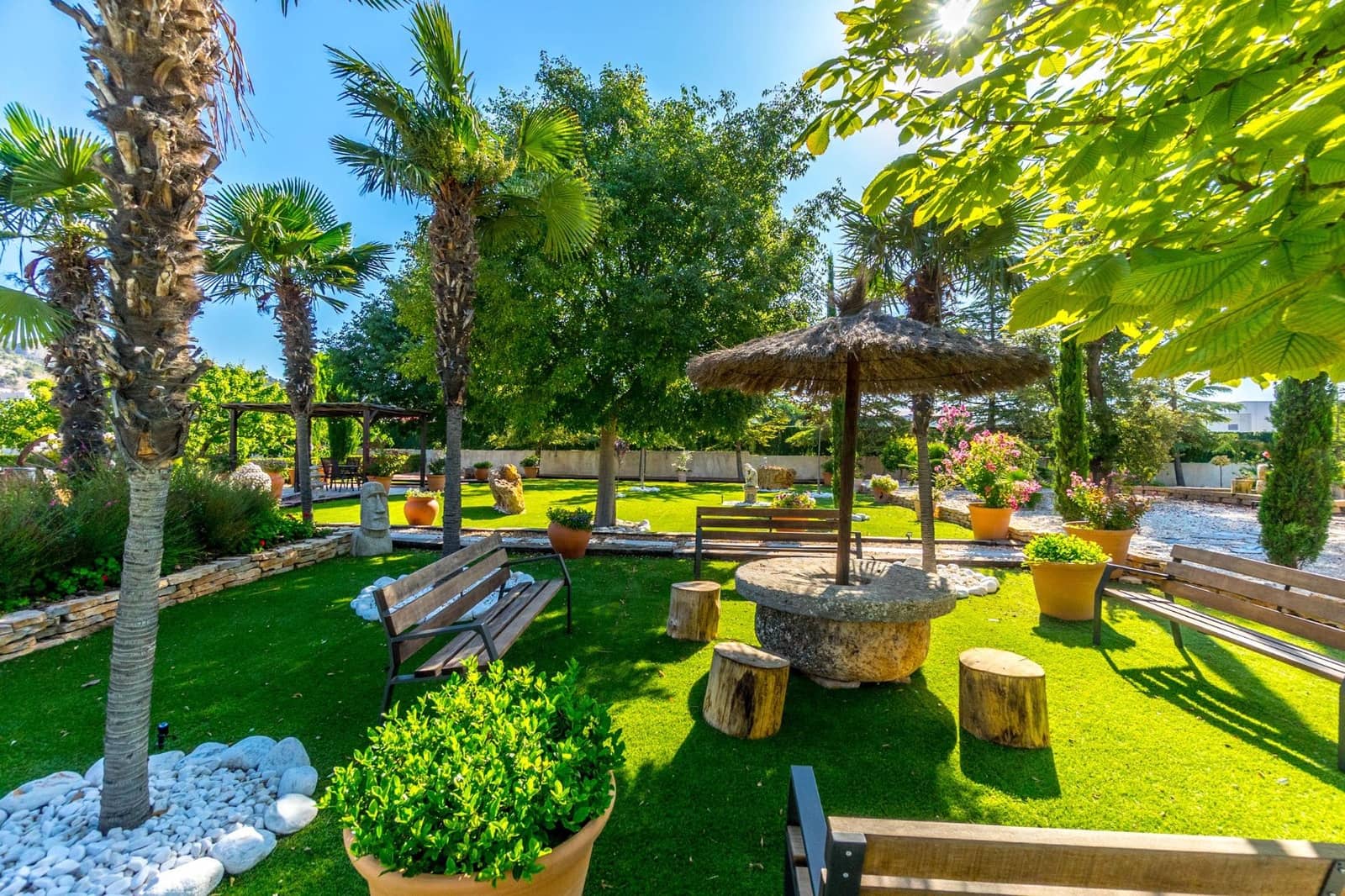 4 sovrum Villa till salu i Onil med pool garage - 1 100 000 € (Ref: 9591339)