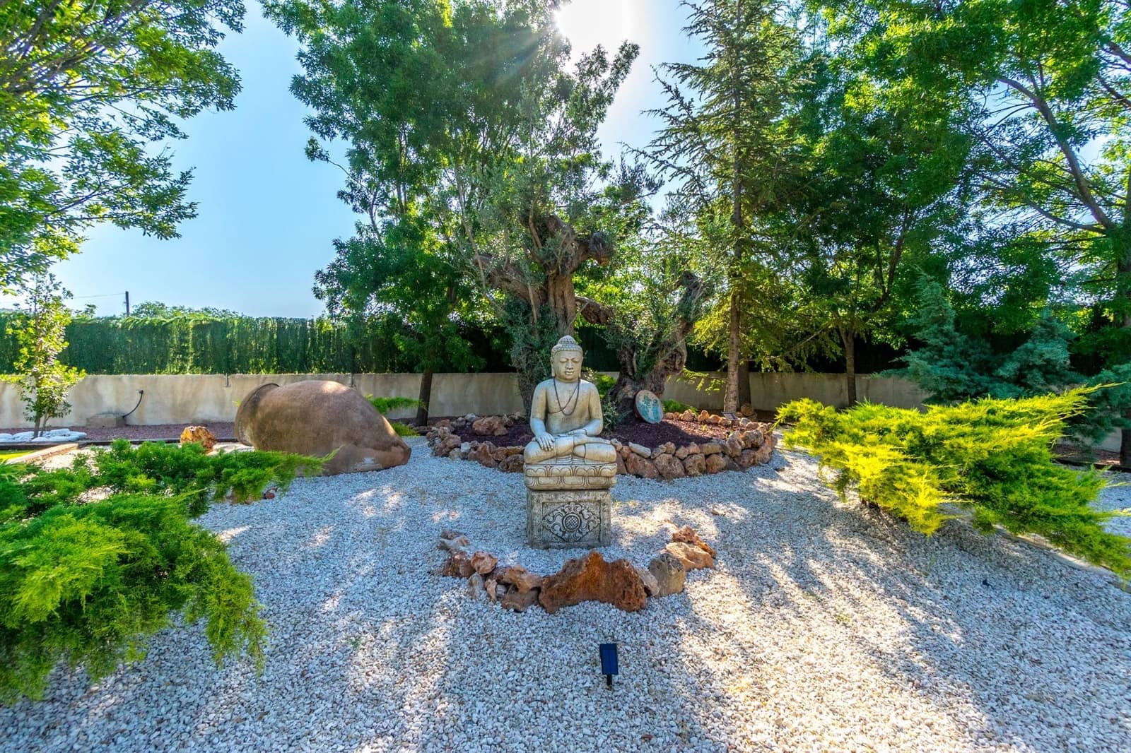 4 sovrum Villa till salu i Onil med pool garage - 1 100 000 € (Ref: 9591339)