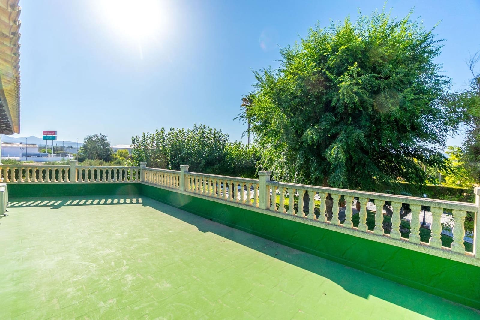 4 bedroom Villa for rent in Onil with pool garage - € 2,500 (Ref: 9591339)