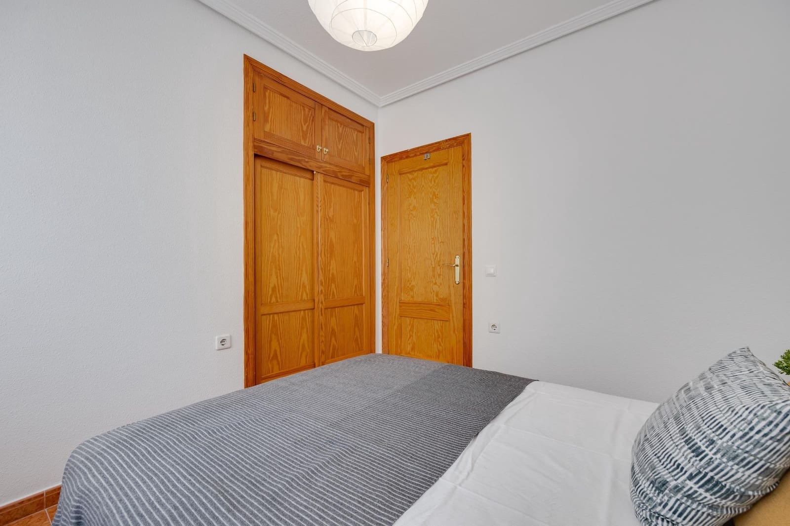 Ático de 3 habitaciones en Torrevieja en venta - 199.900 € (Ref: 9605008)