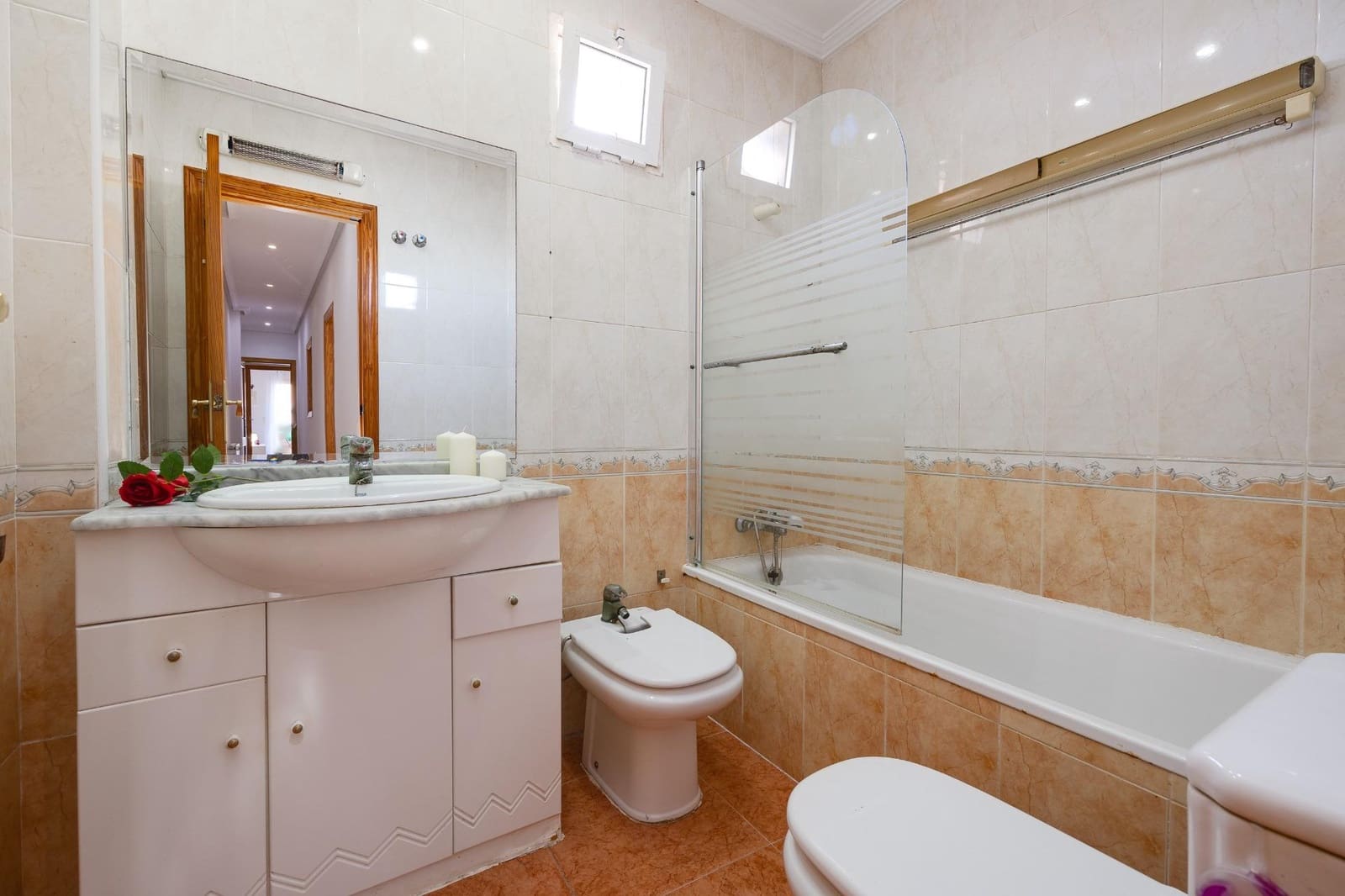 Ático de 3 habitaciones en Torrevieja en venta - 199.900 € (Ref: 9605008)