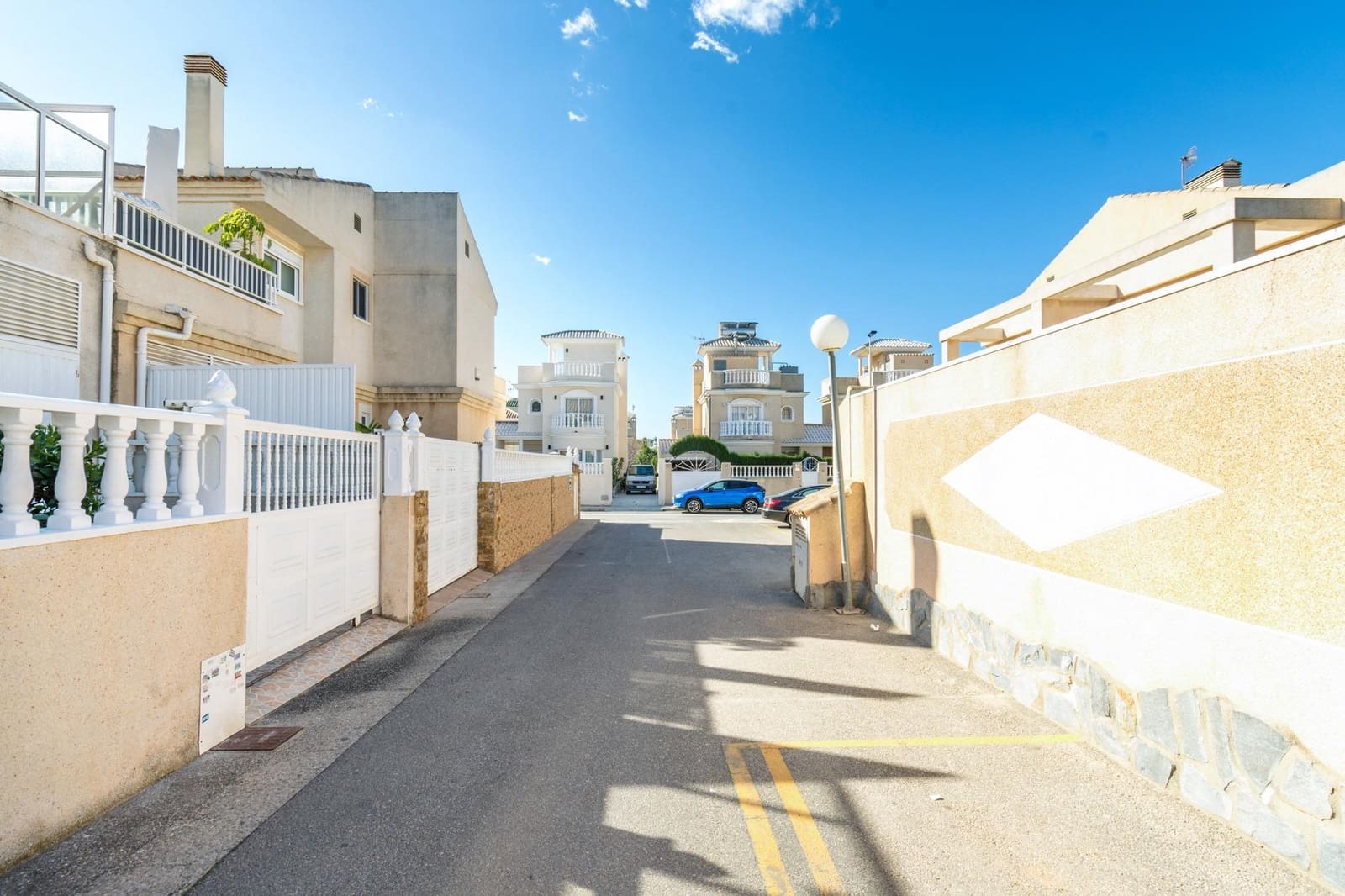 3 camera da letto Villetta a Schiera in vendita in Torrevieja con piscina - 190.000 € (Rif: 9619258)