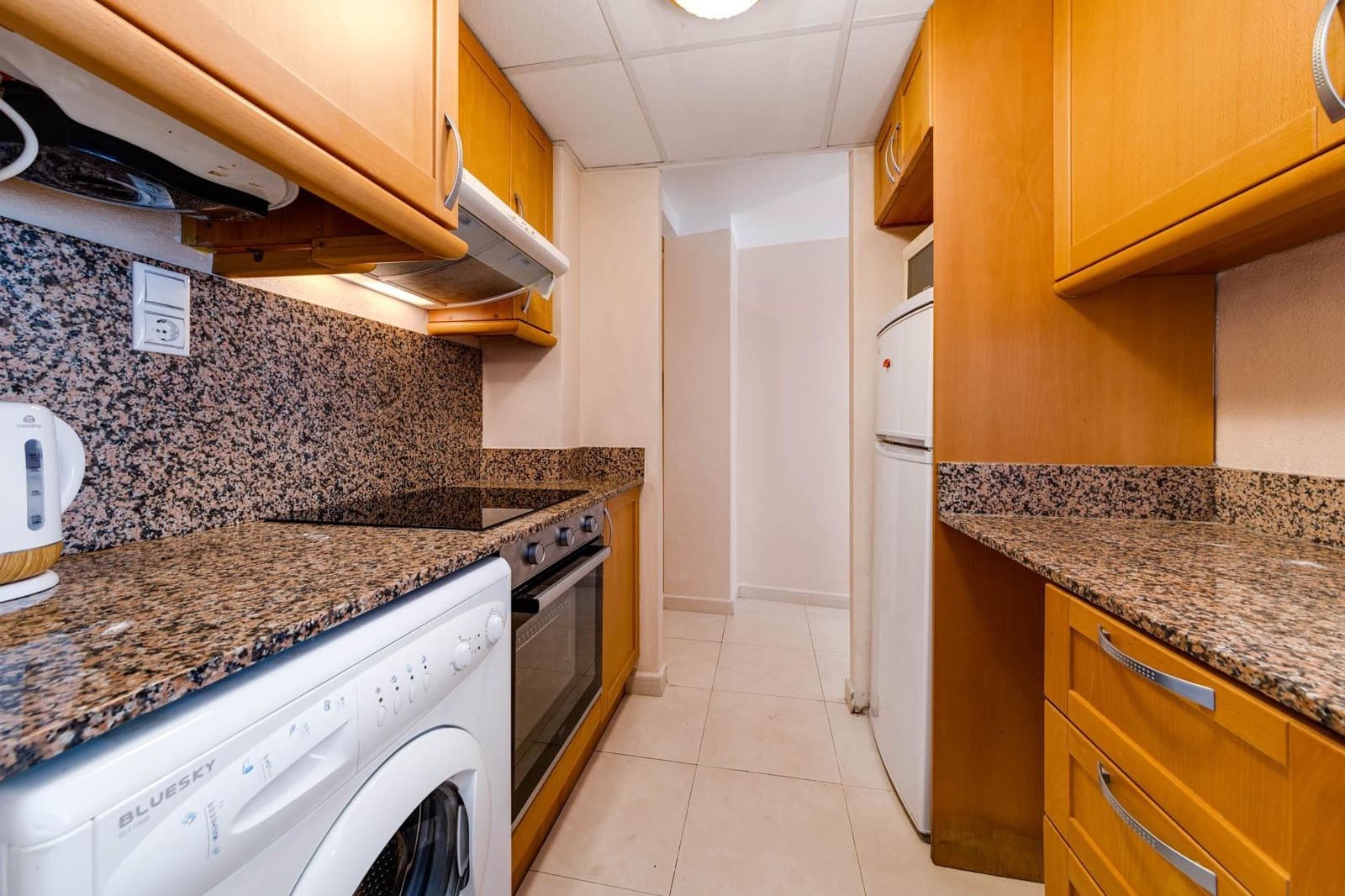 Studio for sale in Torrevieja with pool - € 121,900 (Ref: 9621796)