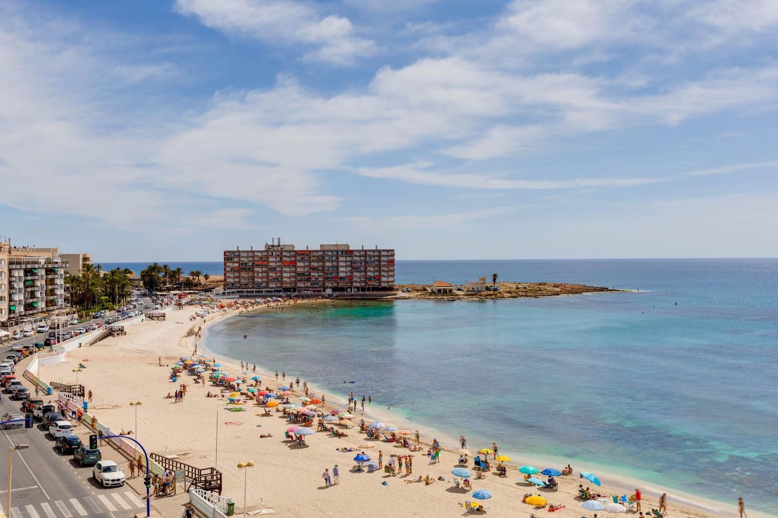 Studio for sale in Torrevieja with pool - € 121,900 (Ref: 9621796)