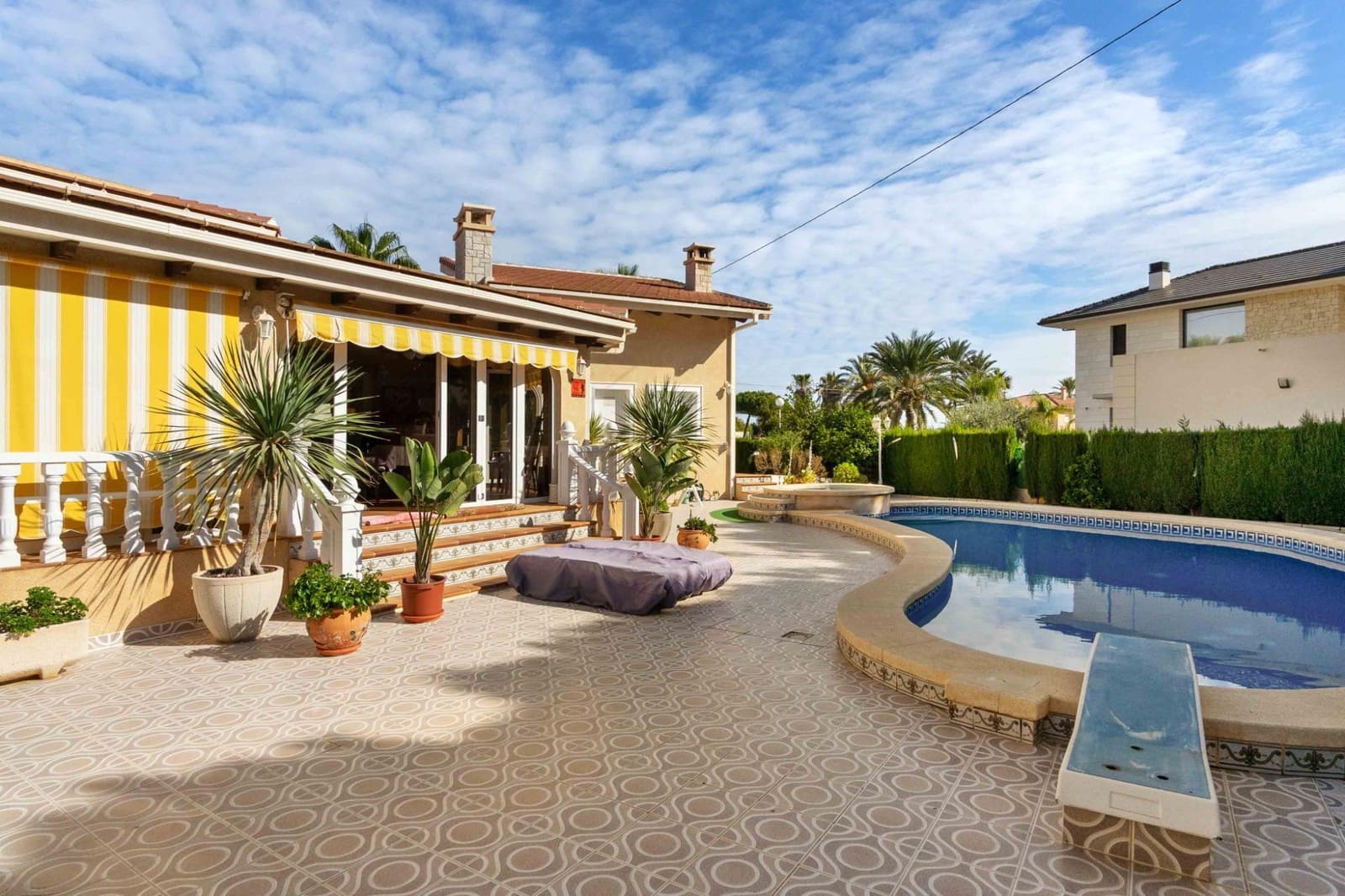 3 sovrum Villa till salu i Cabo Roig med pool garage - 1 750 000 € (Ref: 9630004)