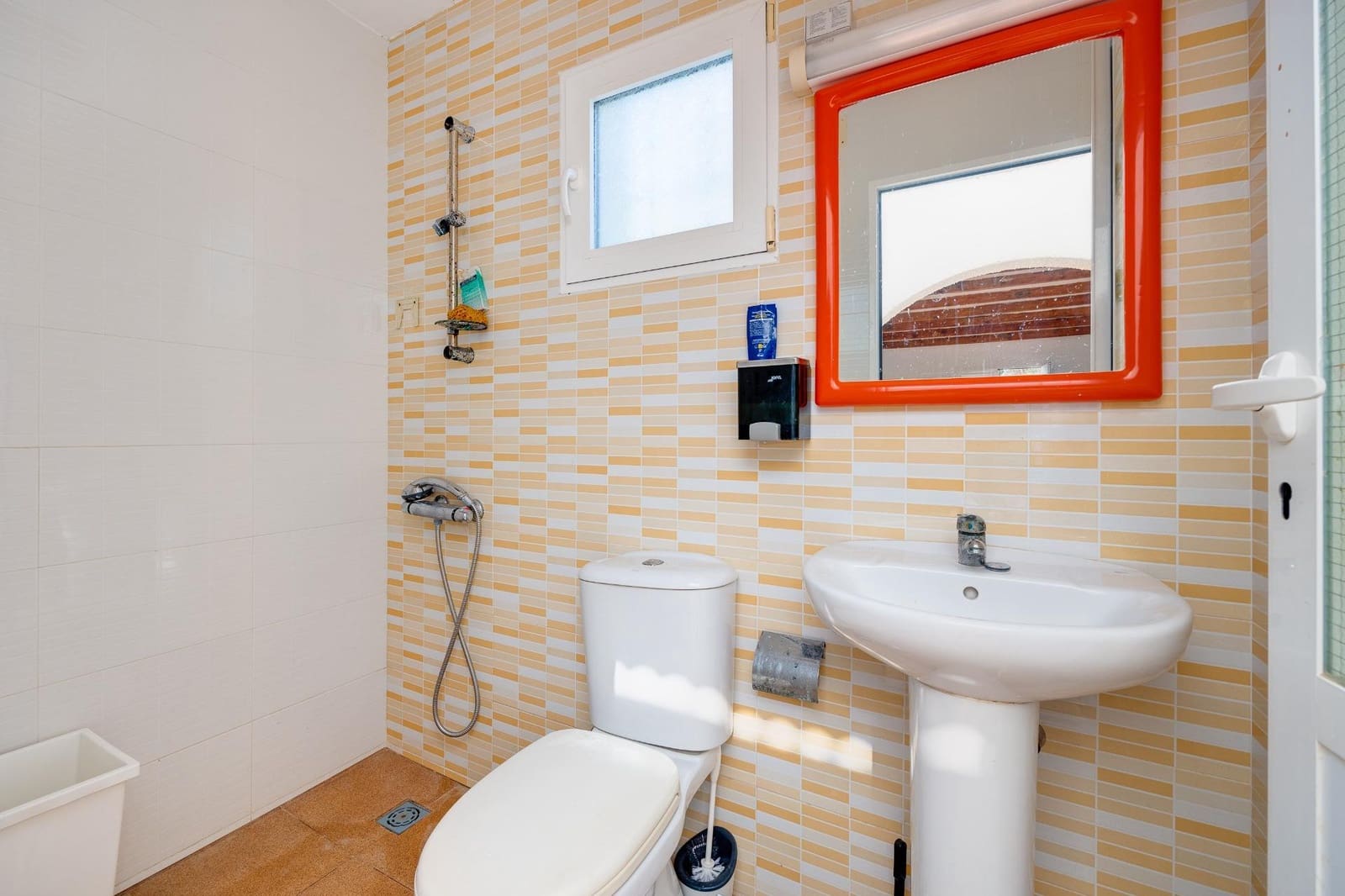 3 bedroom Villa for sale in Los Balcones with garage - € 345,000 (Ref: 9630006)