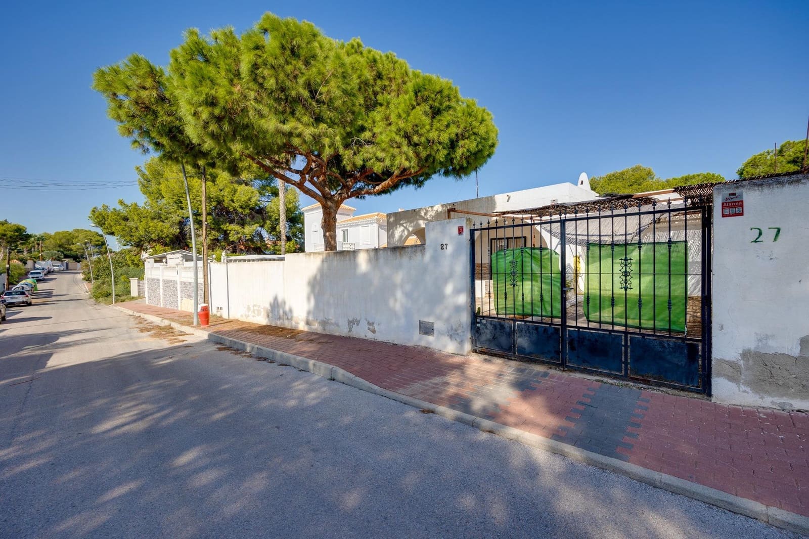 3 bedroom Villa for sale in Los Balcones with garage - € 345,000 (Ref: 9630006)