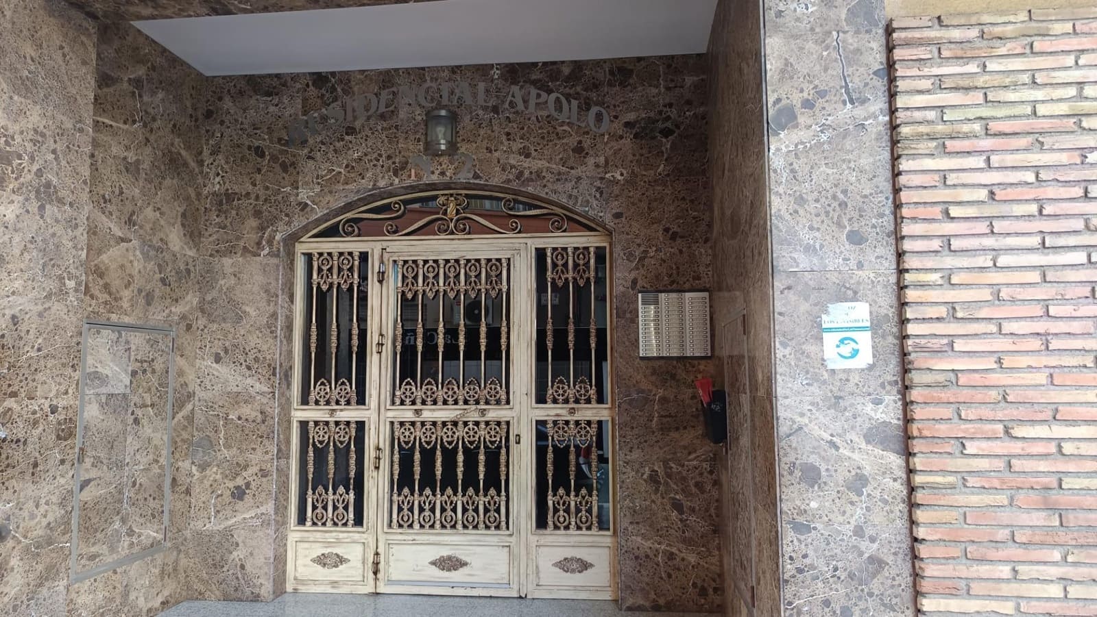 2 bedroom Apartment for sale in Torrevieja with pool - € 129,900 (Ref: 9645049)