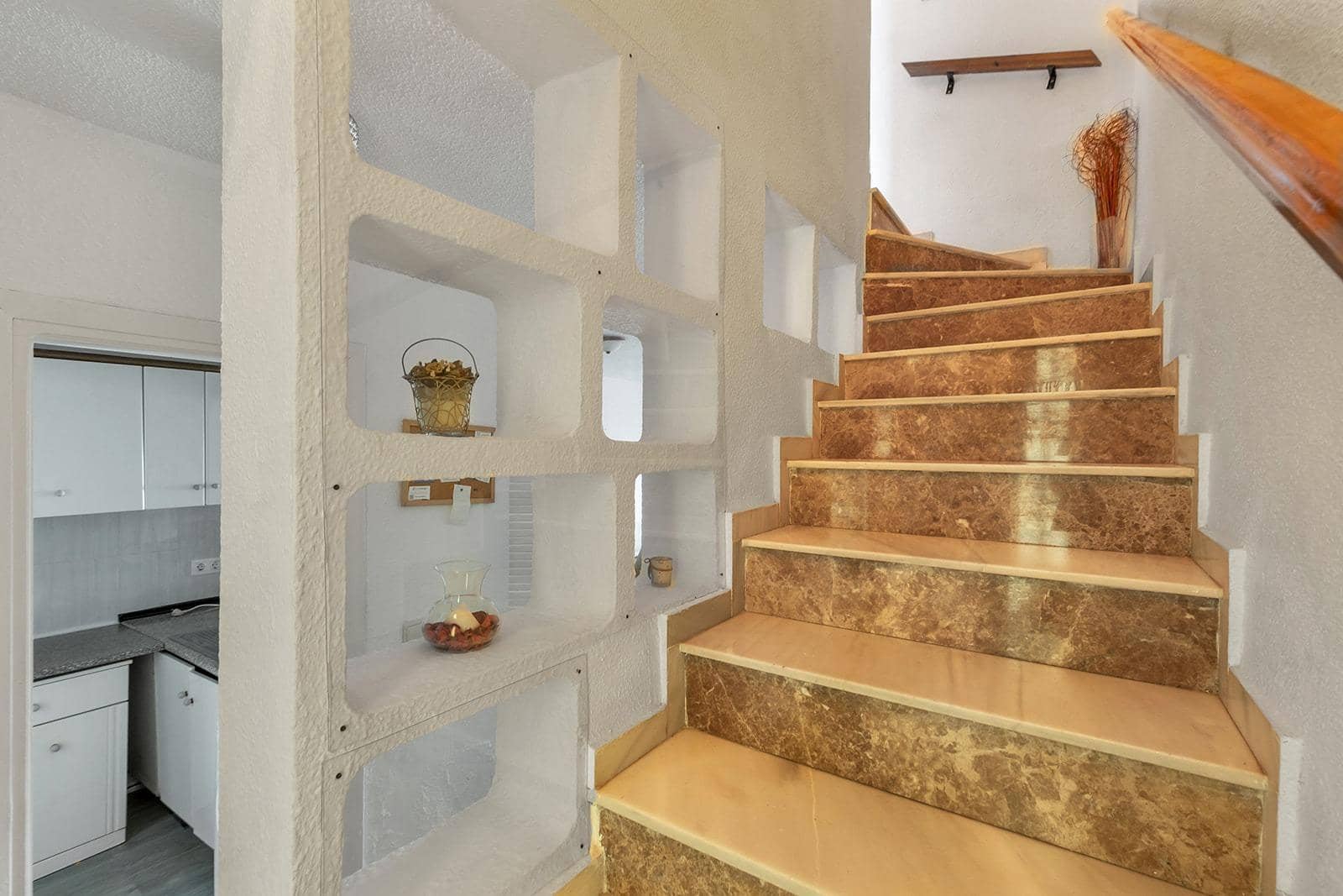 2 bedroom Terraced Villa for sale in Torrevieja with pool - € 150,000 (Ref: 9645050)