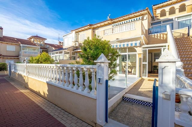 Apartamento de 2 habitaciones en Punta Prima, Orihuela en venta con piscina - 185.000 € (Ref: 9652027)