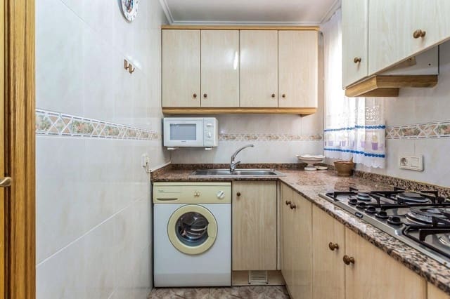 2 Zimmer Apartment zu verkaufen in Torrevieja - 127.000 € (Ref: 9659466)