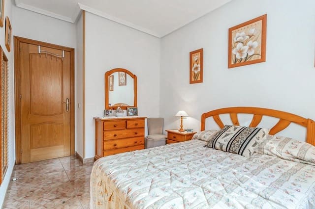 2 Zimmer Apartment zu verkaufen in Torrevieja - 127.000 € (Ref: 9659466)